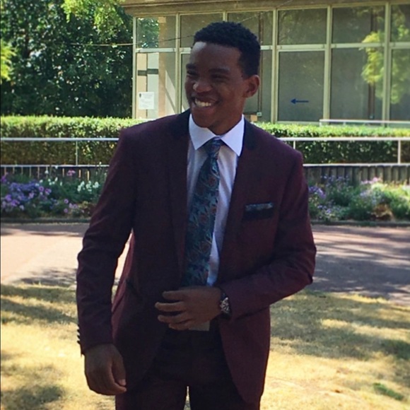 Di Giovanni suit - Picture 2 of 3